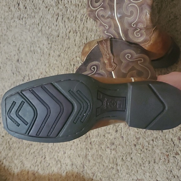 Cowboy boots - Picture 8 of 9